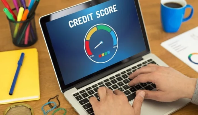 Credit score tracker